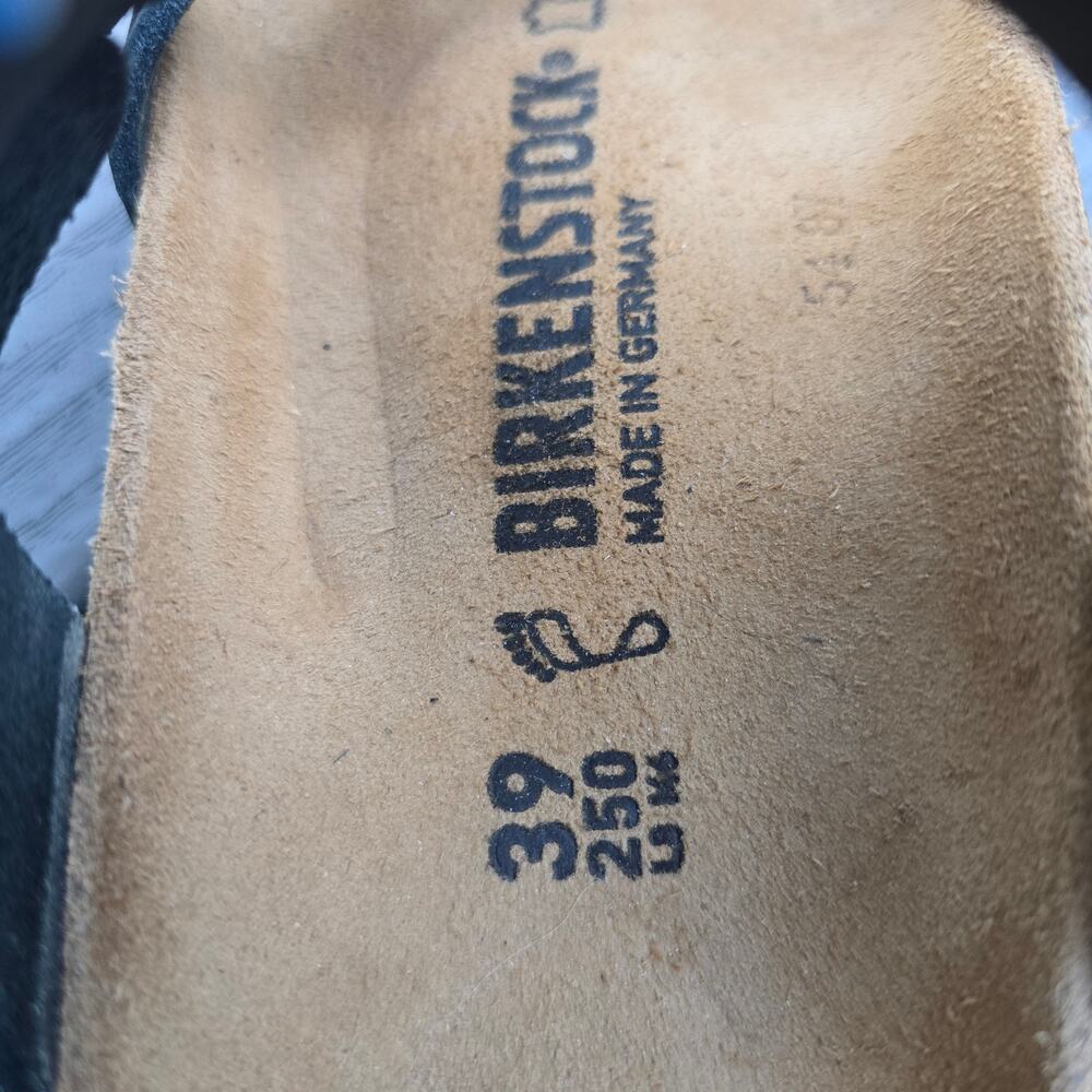 Birkenstock Women's Yara Oil Leather Black Strap Sandals, Size 8 - 8.5 - Picture 5 of 6
